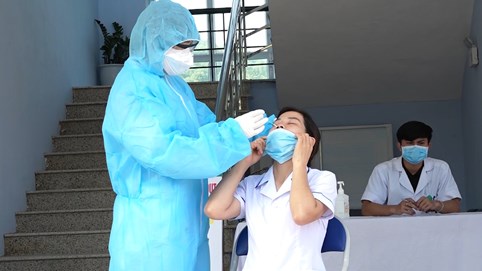 Ngày 8/10: Gần 1000 bệnh nhân khỏi bệnh, cả nước đã tiêm được 50,5 triệu liều vắc xin