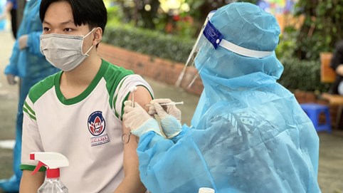 Ngày 27/10: Thêm 2.024 bệnh nhân khỏi bệnh, TP.HCM bắt đầu triển khai việc tiêm vắc xin phòng Covid-19 cho trẻ em