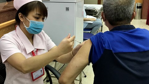 Hà Nội hướng dẫn tiêm vaccine COVID-19 mũi 3