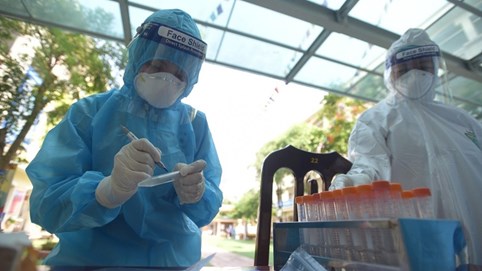 Ngày 8/12: Thêm 24.737 bệnh nhân khỏi bệnh, dịch Covid-19 tại nhiều địa phương vẫn diễn biến phức tạp