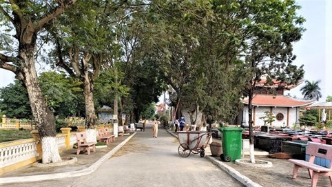 Doanh nghiệp phục vụ “cõi âm” duy nhất trên sàn, mỗi ngày mang về hơn 300 triệu đồng doanh thu