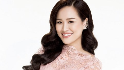 Á hậu 8x đứng sau một loạt thương vụ chuyển nhượng dự án điện mặt trời 