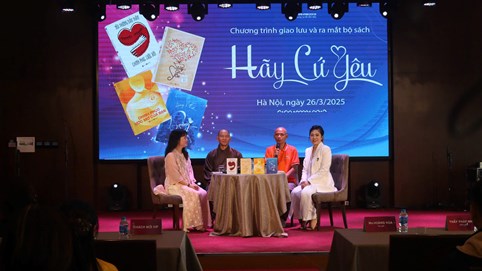 Ra mắt bộ sách “Hãy cứ yêu đi” của tác giả Trần Hoàng Nga: Hành trình khám phá và yêu thương chính mình