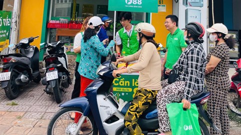 F88 ra mắt 'Tạp hoá đồng giá 8k', chia sẻ khó khăn mùa Tết