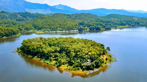 Ai đứng sau dự án sân golf gần 2.000 tỷ đồng tại thành phố Uông Bí, Quảng Ninh?