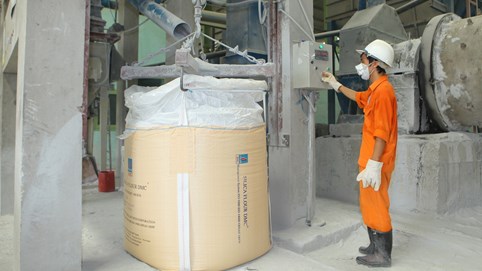 PVChem (PVC): Doanh thu 2025 dự kiến 'đi lùi' nhưng tham vọng lãi gấp đôi, cổ phiếu vẫn 'nằm sàn' sau tuần lao dốc gần 19%