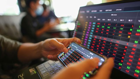 Người nhà Chủ tịch HĐQT Hải Phát Invest bị đình chỉ giao dịch 4 tháng do không báo cáo về việc dự kiến giao dịch cổ phiếu