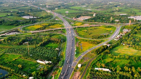 ĐHĐCĐ Đầu tư Cầu đường CII (LGC): Thông qua kế hoạch lãi 2025 tăng 3.4%, chi 320 tỷ đồng mua dự án tại Đông Nam Bộ và thay đổi nhân sự cấp cao liên quan cổ đông lớn