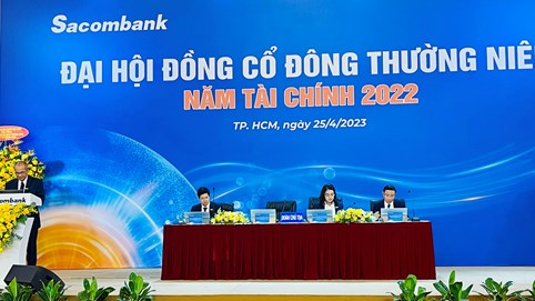 ĐHCĐ Sacombank: Tổ chức ĐHCĐ bỏ phiếu trực tuyến chỉ trong thời gian 4 phút, cổ đông gay gắt chuyện chưa chia cổ tức