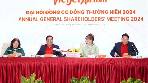 ĐHĐCĐ 2024 Vietjet (VJC): Doanh thu vận tải hàng không vượt 53,7 nghìn tỷ; Kế hoạch vận chuyển 27 triệu lượt khách năm 2024, chia cổ tức 25%