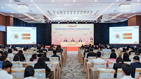 ĐHĐCĐ 2025: LPBank (LPB) trình cổ đông kế hoạch lãi tăng 22%, chia cổ tức 25% tiền mặt