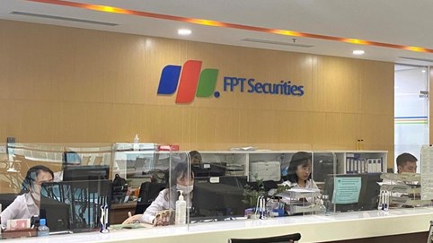 Chứng khoán FPT (FTS) hoàn tất tăng vốn lên 3.365 tỷ đồng, sắp chi gần 153 tỷ đồng cổ tức tiền mặt