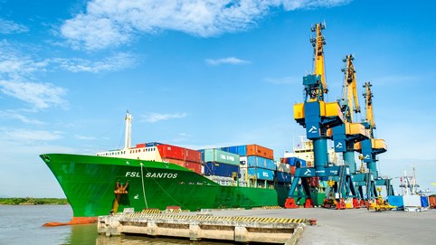 Vận tải Hải An (HAH) đặt mục tiêu lợi nhuận 2025 tăng 33%, lên kế hoạch đóng mới 4 tàu container và mở rộng tuyến quốc tế