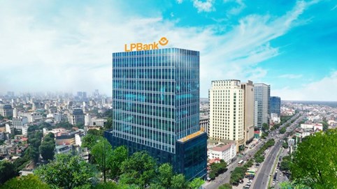 LPBank (LPB): Lợi nhuận 6 tháng đạt 6.164 tỷ đồng, ROE vượt 23%