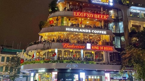 Thoái vốn những “con gà đẻ trứng vàng”, chủ khu nhà “Hàm cá mập Hồ Gươm” đang làm ăn ra sao?