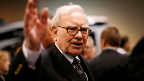 Warren Buffett gây bất ngờ khi chi 1,57 tỷ USD mua cổ phiếu của 'gã khổng lồ' y tế đang khủng hoảng