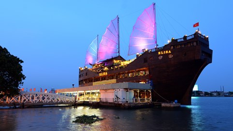 Agribank rao bán khoản nợ 137 tỷ đồng của chủ sở hữu 'nhà hàng nổi lớn nhất TPHCM'