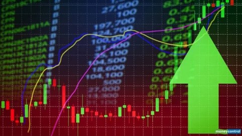 VN-Index vượt đỉnh lịch sử: Chuyên gia khuyến nghị thận trọng trước áp lực điều chỉnh