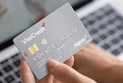 VietCredit (TIN): Lãnh đạo bị phạt vì giao dịch cổ phiếu không báo cáo, lợi nhuận 6 tháng lập kỷ lục nhưng nợ xấu ở mức báo động
