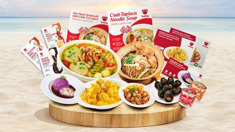 Vua Cua 'tái xuất' tại Mỹ sau khi thu hẹp ở Việt Nam, hợp tác cùng 'nữ đại gia' Việt kiều