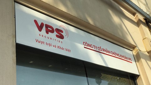 VPS sắp IPO, thành viên HĐQT và BKS nộp đơn từ nhiệm