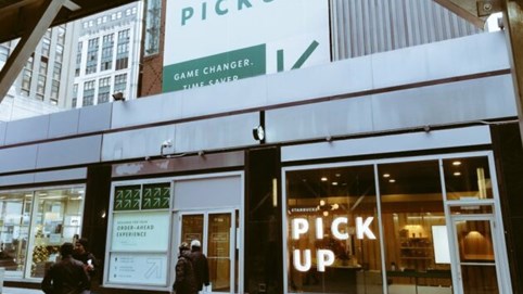 Cú 'đại phẫu' lớn nhất lịch sử Starbucks: 200.000 nhân viên được huấn luyện lại, quyết tâm lấy lại 'trải nghiệm con người'