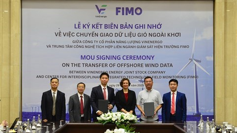 Ông Phạm Nhật Vượng chuyển sở hữu lượng cổ phiếu VIC trị giá gần 10.500 tỷ đồng để gia tăng vốn cho VinEnergo