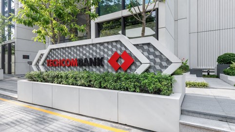 Techcombank (TCB) huy động 4.000 tỷ đồng trái phiếu, mua lại 9.700 tỷ đồng trái phiếu cũ