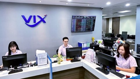 Lãi ròng 9 tháng vượt kế hoạch 4.000 tỷ, Chứng khoán VIX (VIX) họp bất thường bầu nhân sự HĐQT