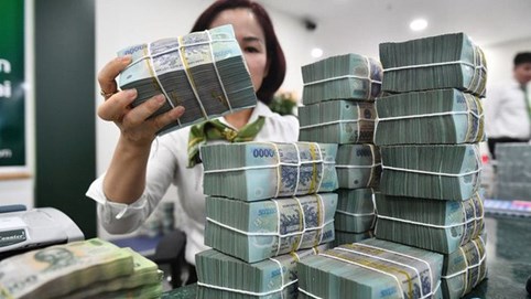 FPT thu 4,5 tỷ đồng lãi mỗi ngày, loạt 'đại gia' GAS, VNM, HPG nắm hàng chục nghìn tỷ tiền gửi