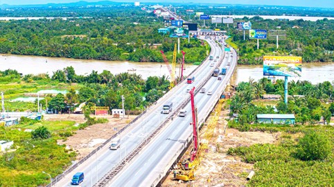 Doanh thu 9 tháng 'tụt dốc' giảm 61%, Hacisco (HAS) còn bị VEC cấm thầu 3 năm vì kê chứng chỉ hết hạn