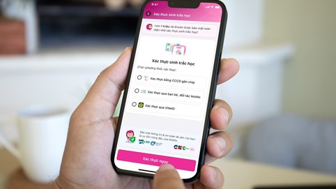 MoMo khuyến khích và hỗ trợ người dùng nhanh chóng hoàn tất xác thực sinh trắc học để đảm bảo giao dịch trực tuyến thông suốt và an toàn từ 1/1/2025