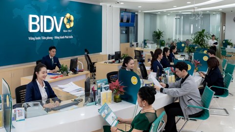 BIDV huy động vốn: Vừa phát hành gần 2.000 tỷ trái phiếu, tiếp tục lên kế hoạch gọi vốn 9.000 tỷ ra công chúng
