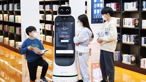 Samsung và LG đầu tư vào robot dịch vụ để tạo động lực tăng trưởng mới 