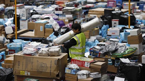 Thị trường thanh lý hàng trả trị giá 644 tỷ USD: Khi những món đồ bị từ chối thành mỏ vàng cho người biết nắm bắt cơ hội 