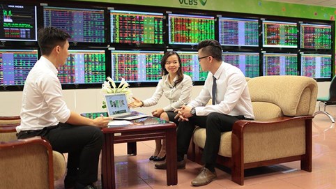 Chứng khoán 2/3: Thanh khoản ảm đạm, VN-Index lại rơi điểm