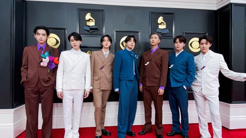 Chuyên gia âm nhạc Hàn Quốc: Trượt giải Grammy không phải là thất bại lớn với BTS