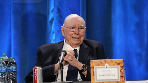 Charlie Munger cảnh báo nhà đầu tư gen Z: Người trẻ mới tốt nghiệp bây giờ rất khó làm giàu và giữ được sự giàu có