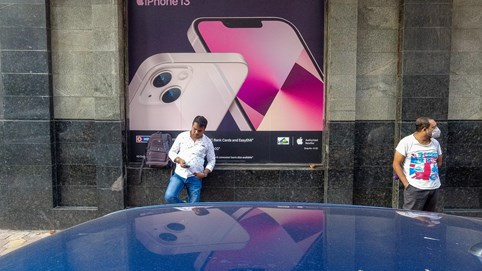 Apple nâng lương nhằm hỗ trợ cho nhân viên trong tình hình lạm phát gia tăng