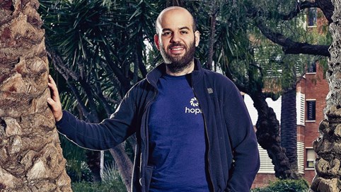 Tỷ phú trẻ nhất nước Anh - Vượt qua căn bệnh nan y để tạo ra "kỳ tích Covid" với doanh nghiệp trị giá 5,7 tỷ USD