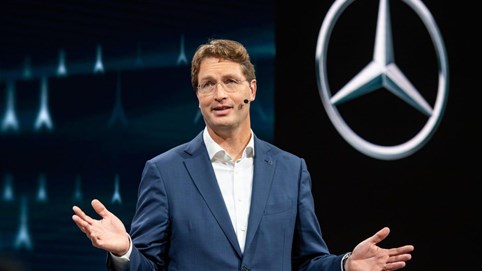 CEO Mercedes-Benz: Những tài xế giàu có sẽ giúp đẩy nhanh quá trì chuyển đổi sang xe điện