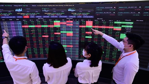 Chứng khoán 2/11: Thị trường giảm nhẹ trong lúc chờ tin mới từ FED