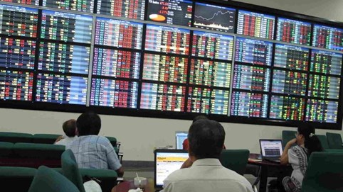 Chứng khoán 22/11: Thanh khoản tăng gần gấp đôi, VN-Index vẫn đi xuống