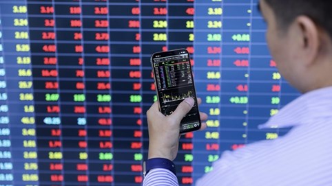 Chứng khoán 7/12: Cổ phiếu Vingroup thăng hoa sau tin Vinfast nộp hồ sơ IPO tại Mỹ