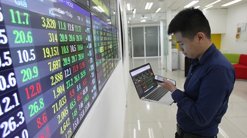 Chứng khoán 27/12: VN-Index nhanh chóng lấy lại mốc 1.000 điểm
