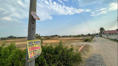 Quản lý chặt dòng tiền đang đổ bất động sản