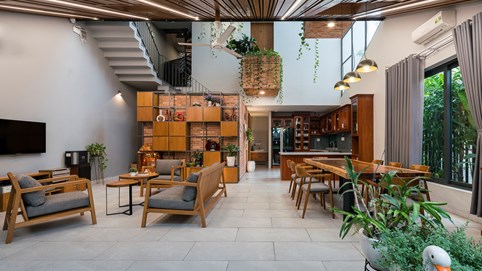 Ngôi nhà có công viên trên sân thượng - vừa tập thể dục, vừa trồng cây ăn trái