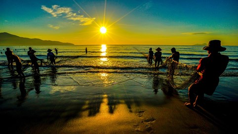 Điểm sáng kinh tế Việt Nam năm 2022 và cơ hội 2023