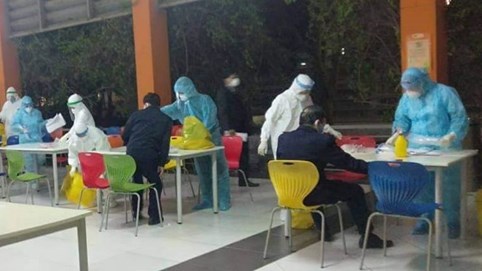 Trường ĐH ở Việt Nam mua 100.000 liều vắc xin Covid-19 cho sinh viên, giảng viên?