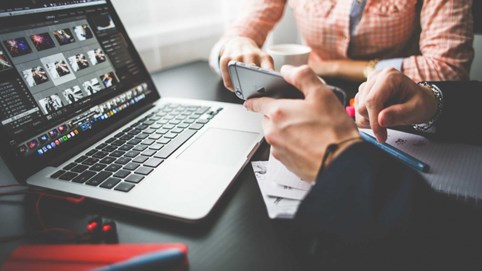 Chứng khoán 9/3: Cổ phiếu dầu khí, hóa chất, cảng biển đồng loạt tăng trần, VN-Index tăng nhẹ